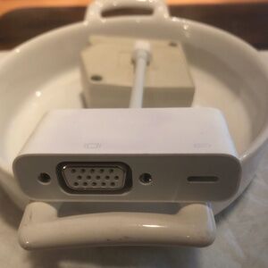 Apple and Moshi - Lot of Adapters (4) + Chargers (4) + Apple Pencil